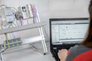 Read more about the article Wir unterstützen Elektroinstallateure im Thema Antriebstechnik